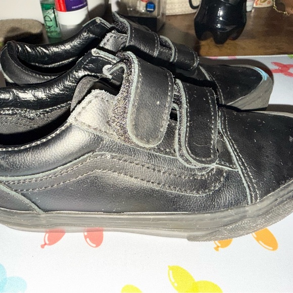 Vans Old Skool Classic hook & loop Black leather Velcro Sneakers. Unisex. Size 1 - Picture 4 of 9